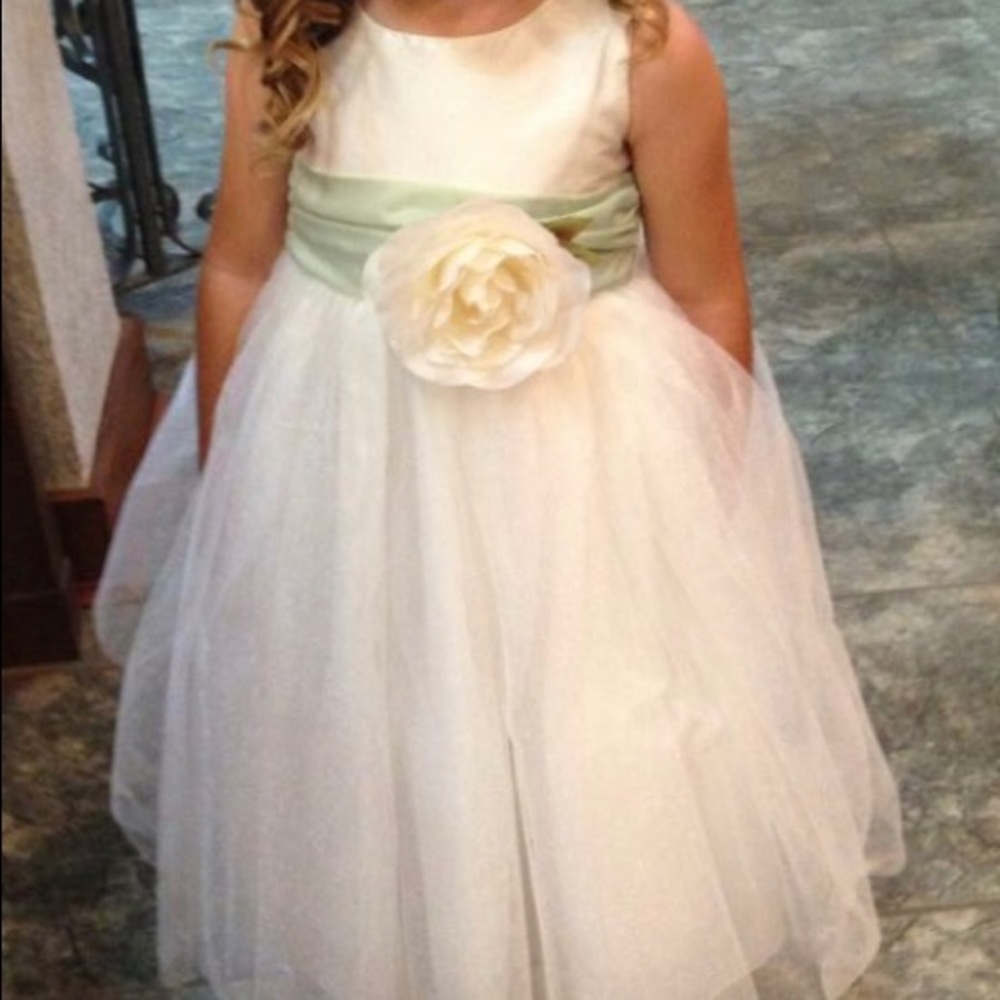 Flower girl dress